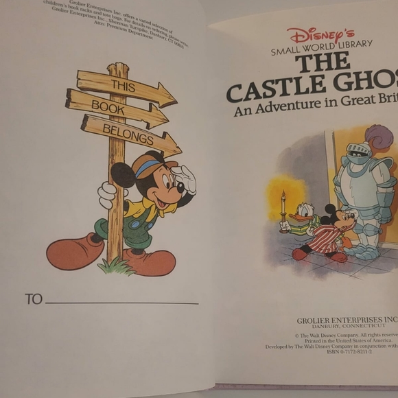 •Disney• Small World Library Book "The Castle Ghost"  w Mickey Mouse - Picture 4 of 5